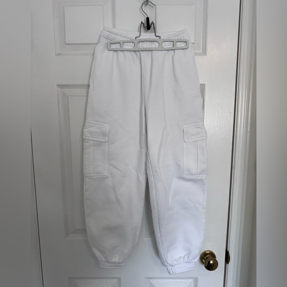 Aritzia Sweatfleece Cargo Jogger White